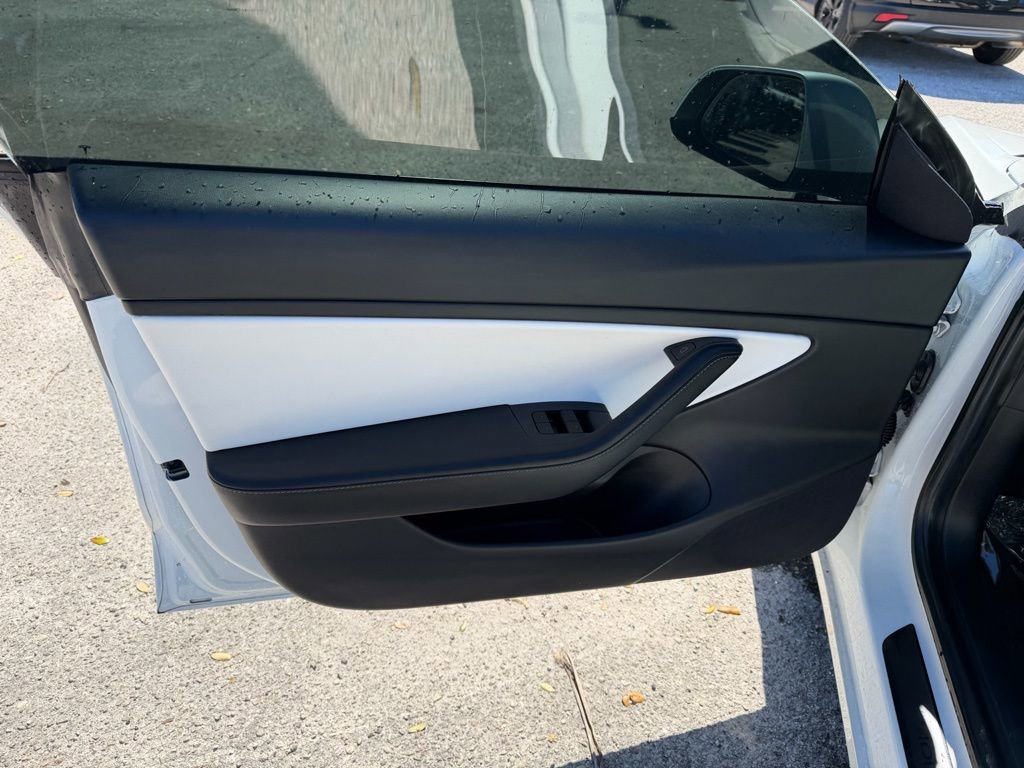 Used 2021 Tesla Model 3 Performance image 14
