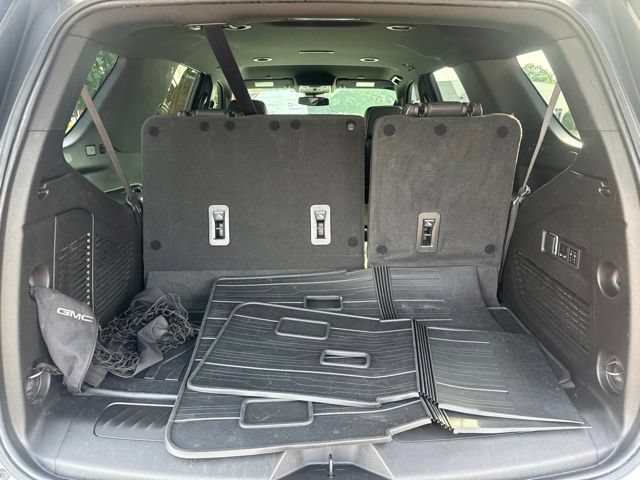 Used 2023 GMC Yukon SLT w/ SLT Luxury Package AWD/4WD image 21
