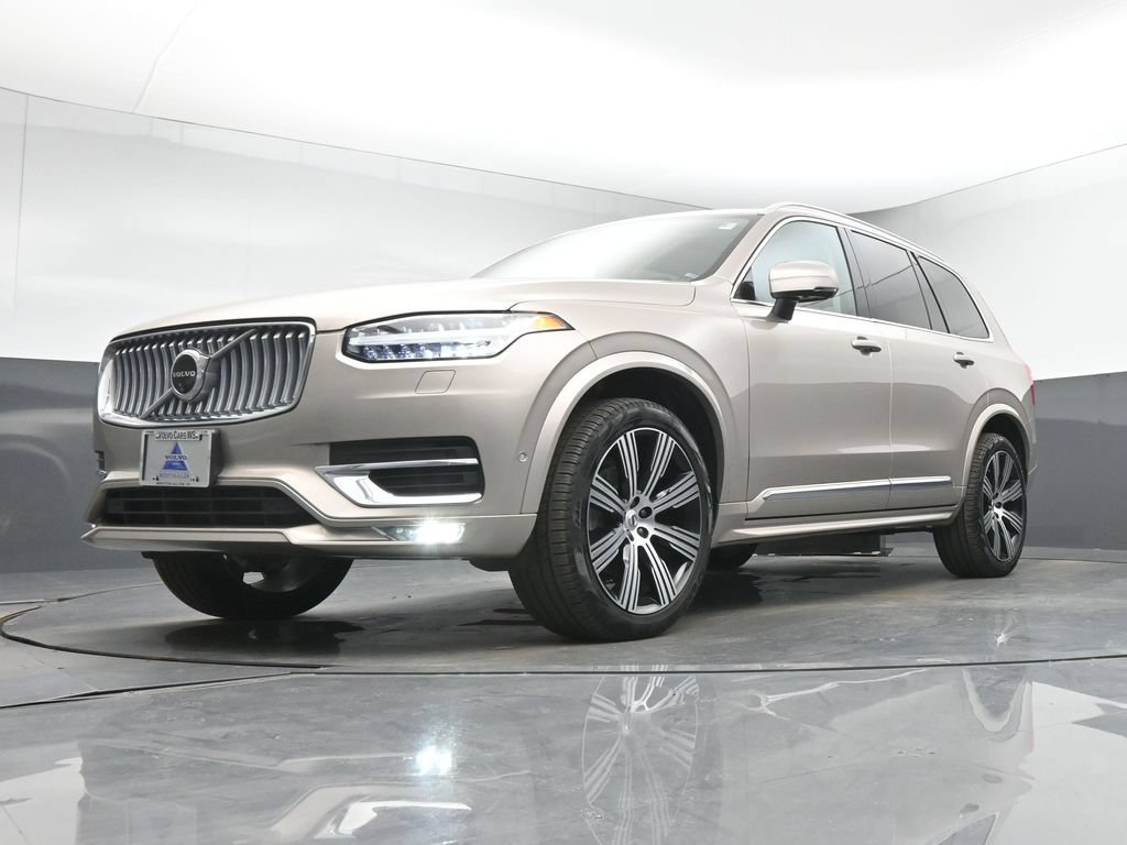 Used 2024 Volvo XC90 B6 Plus w/ Protection Package Premier AWD/4WD image 38