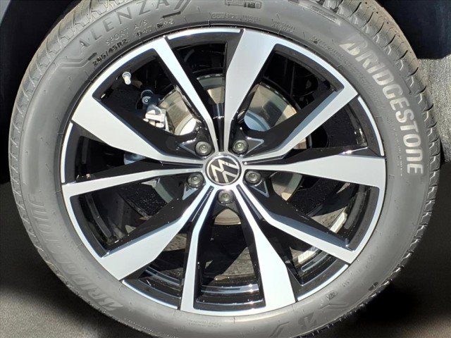 New 2026 Volkswagen Atlas SEL Premium R-Line image 12