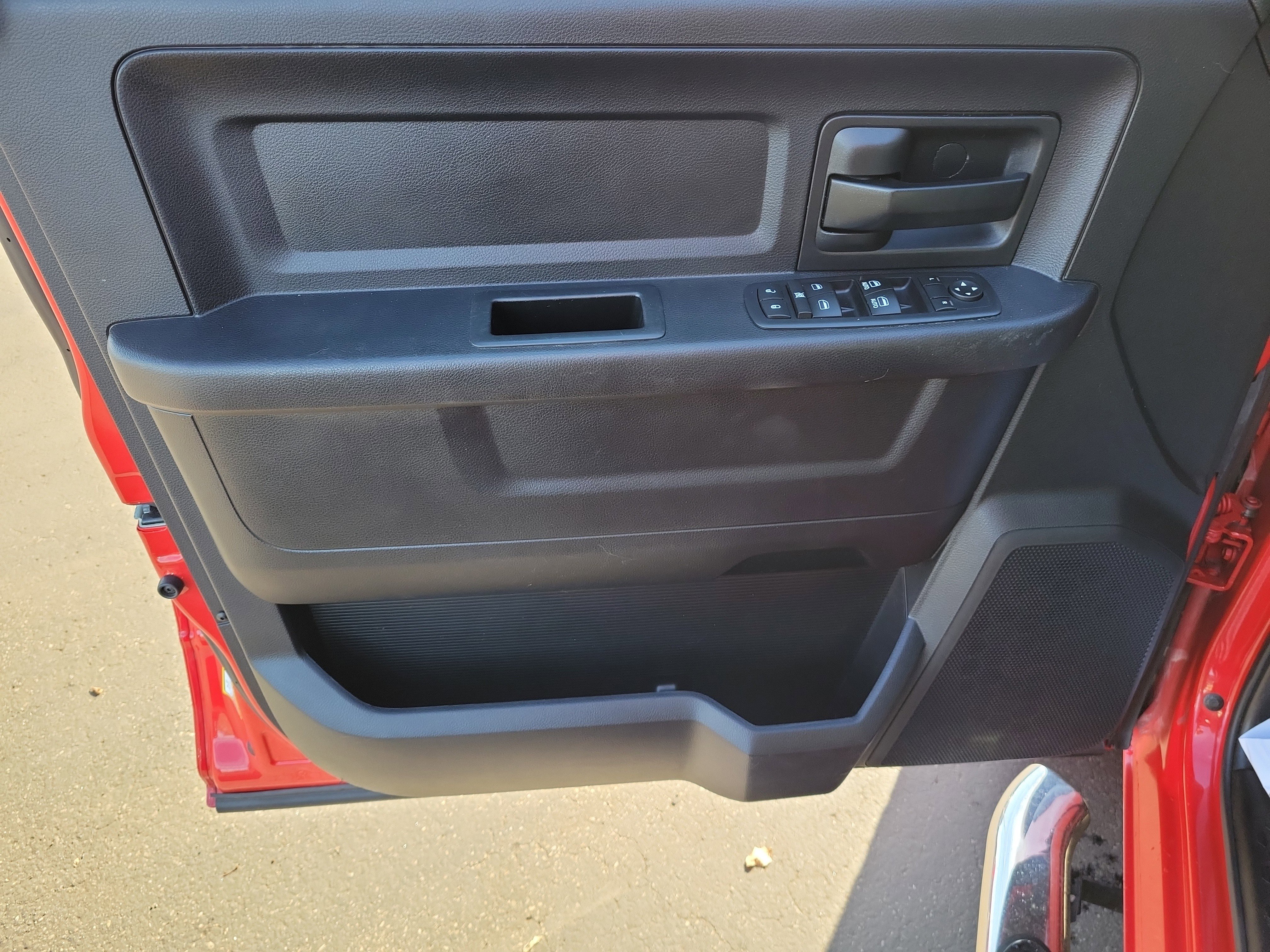 Used 2016 RAM 1500 Express image 15