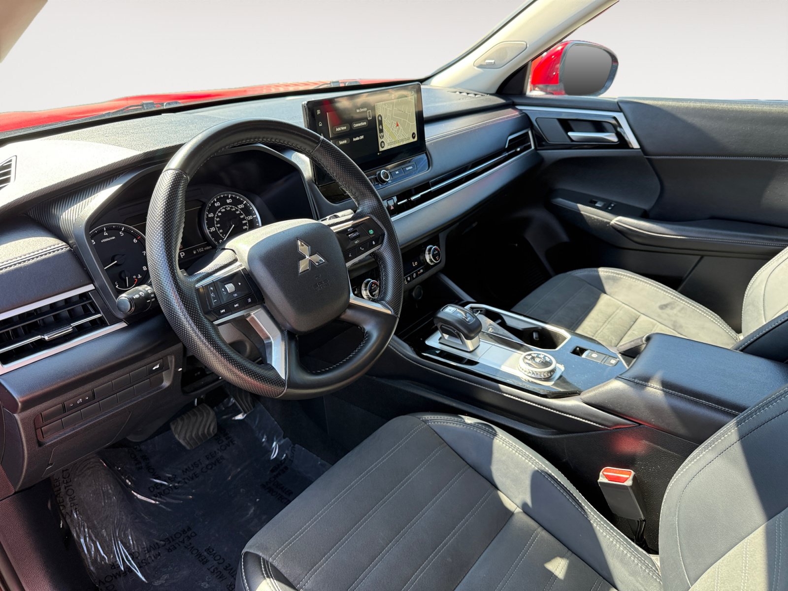 Used 2025 Mitsubishi Outlander SE FWD image 15