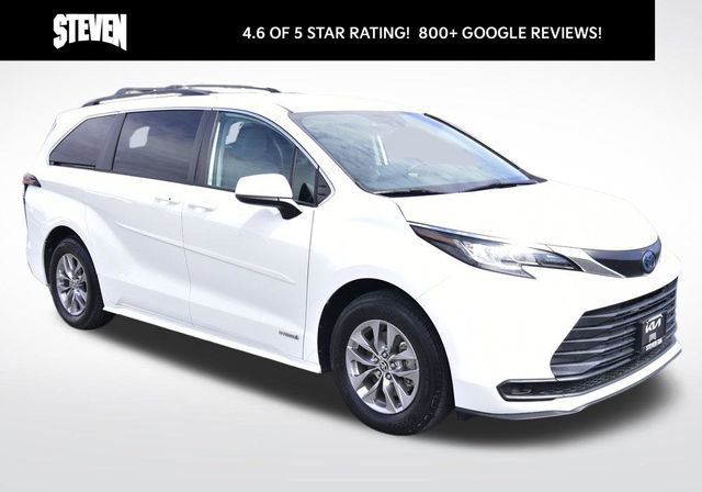 Used 2021 Toyota Sienna LE image 6