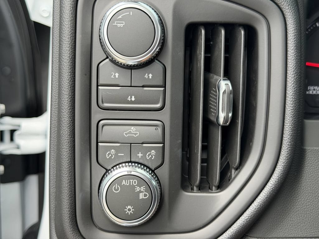 New 2026 GMC Sierra 3500 Pro AWD/4WD image 29