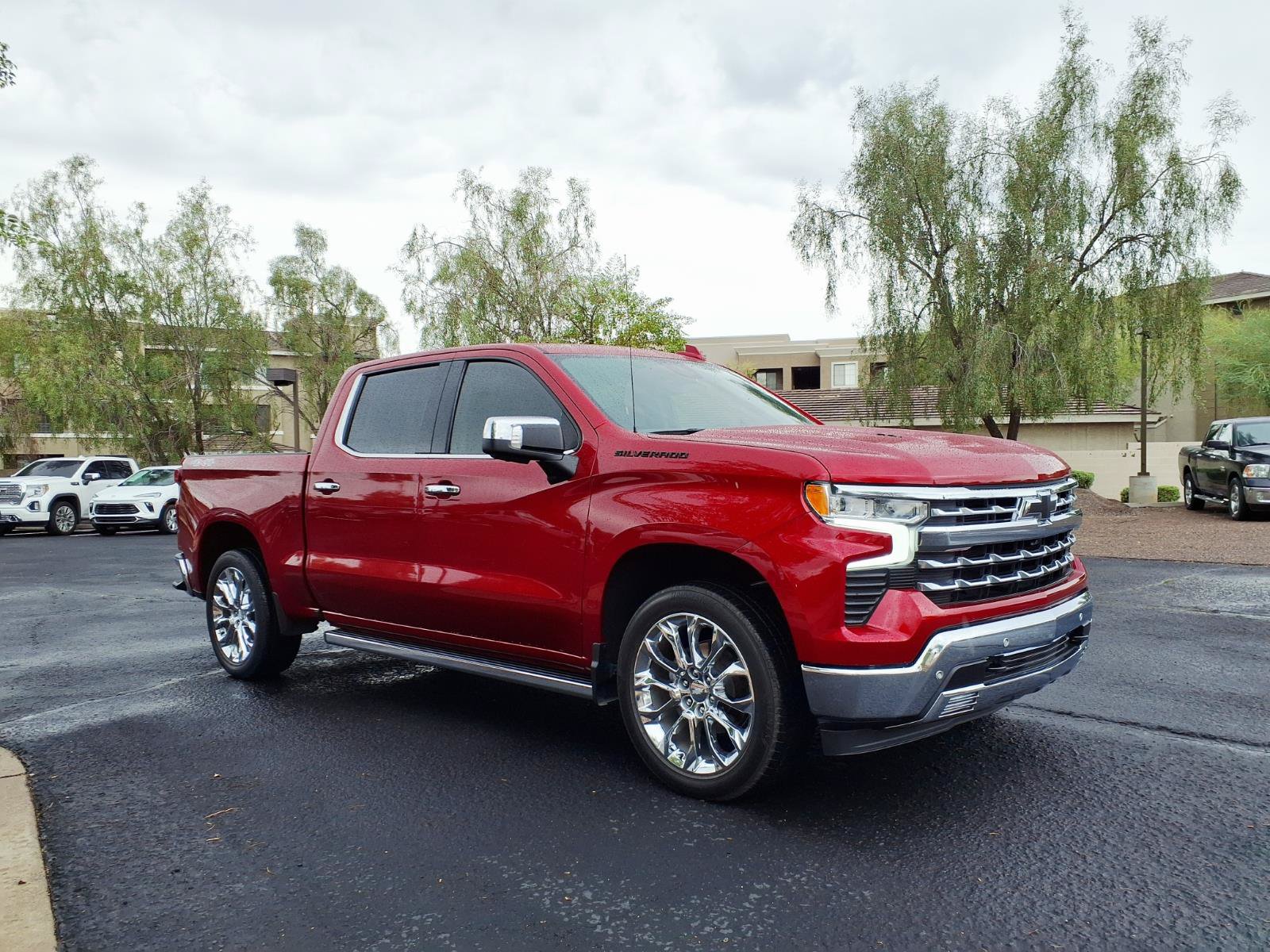 Used 2023 Chevrolet Silverado 1500 LTZ w/ LTZ Premium Package AWD/4WD image 3