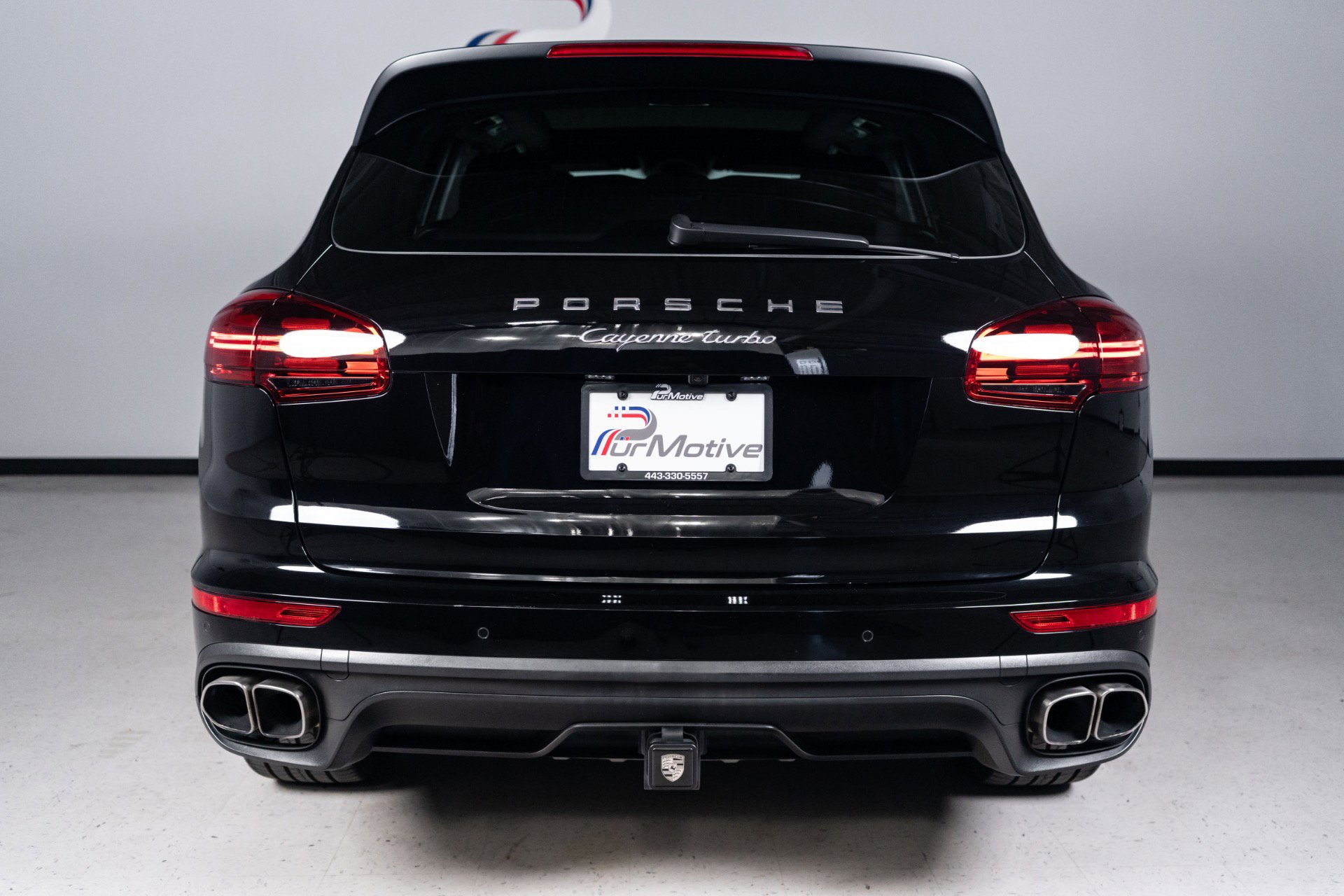 Used 2016 Porsche Cayenne Turbo AWD/4WD image 14