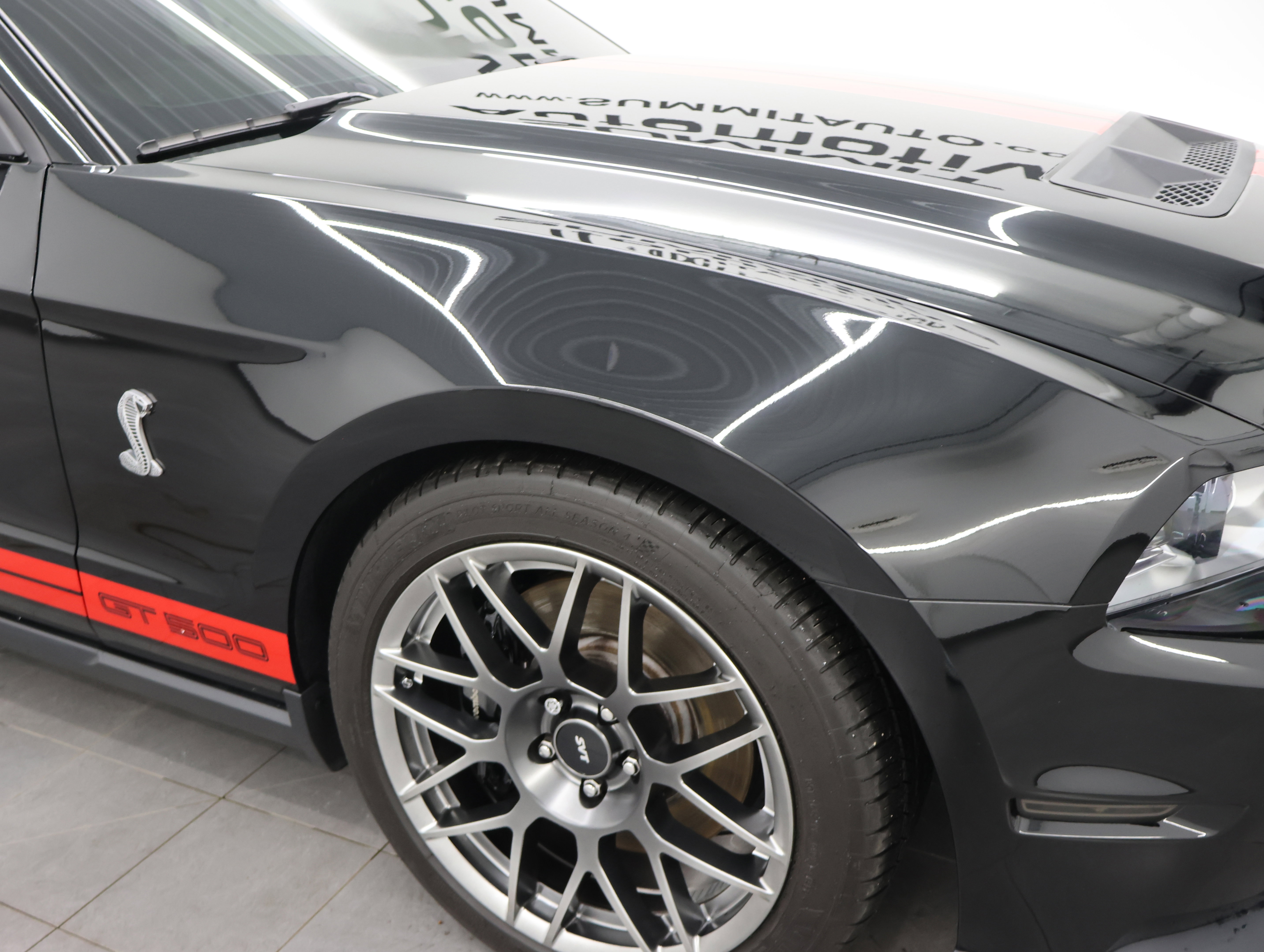 Used 2011 Ford Mustang Shelby GT500 w/ SVT Performance Pkg RWD image 26