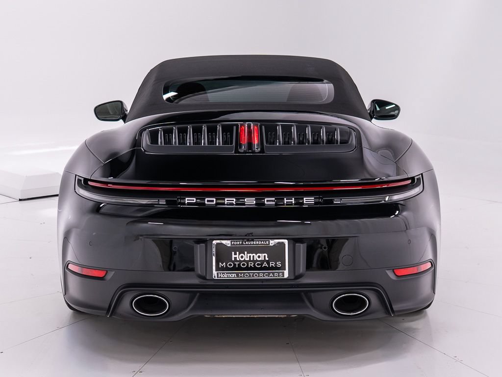 Used 2025 Porsche 911 Carrera RWD image 13
