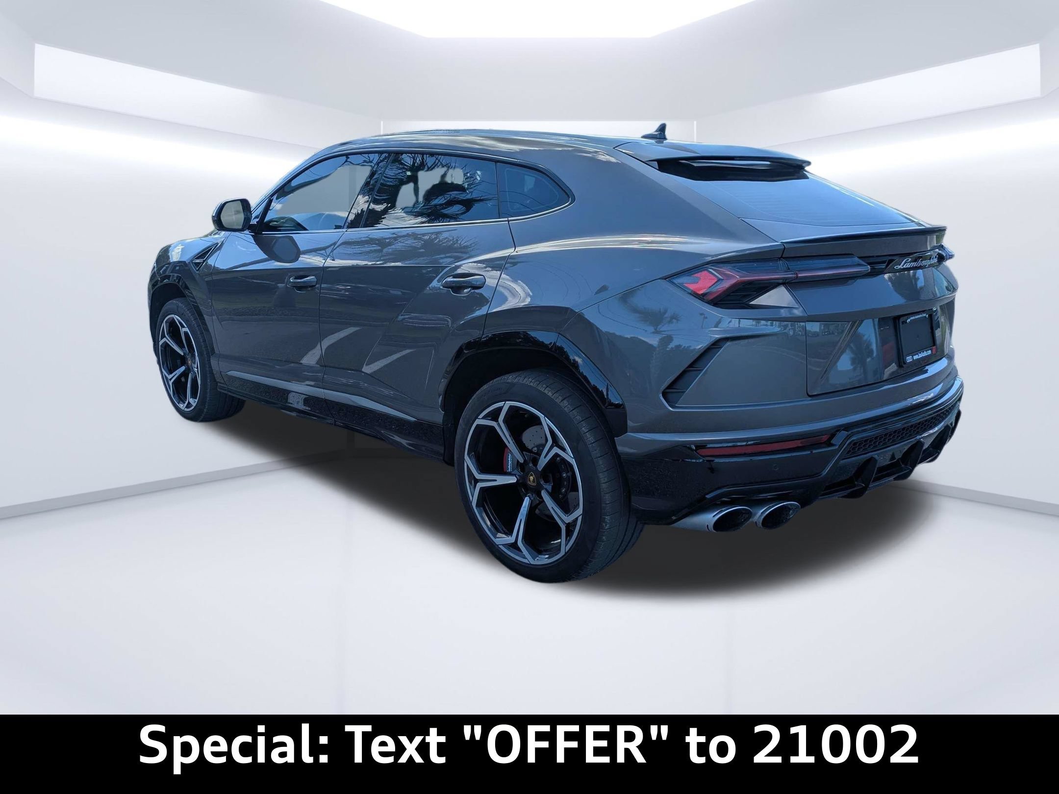 Used 2021 Lamborghini Urus AWD/4WD image 6