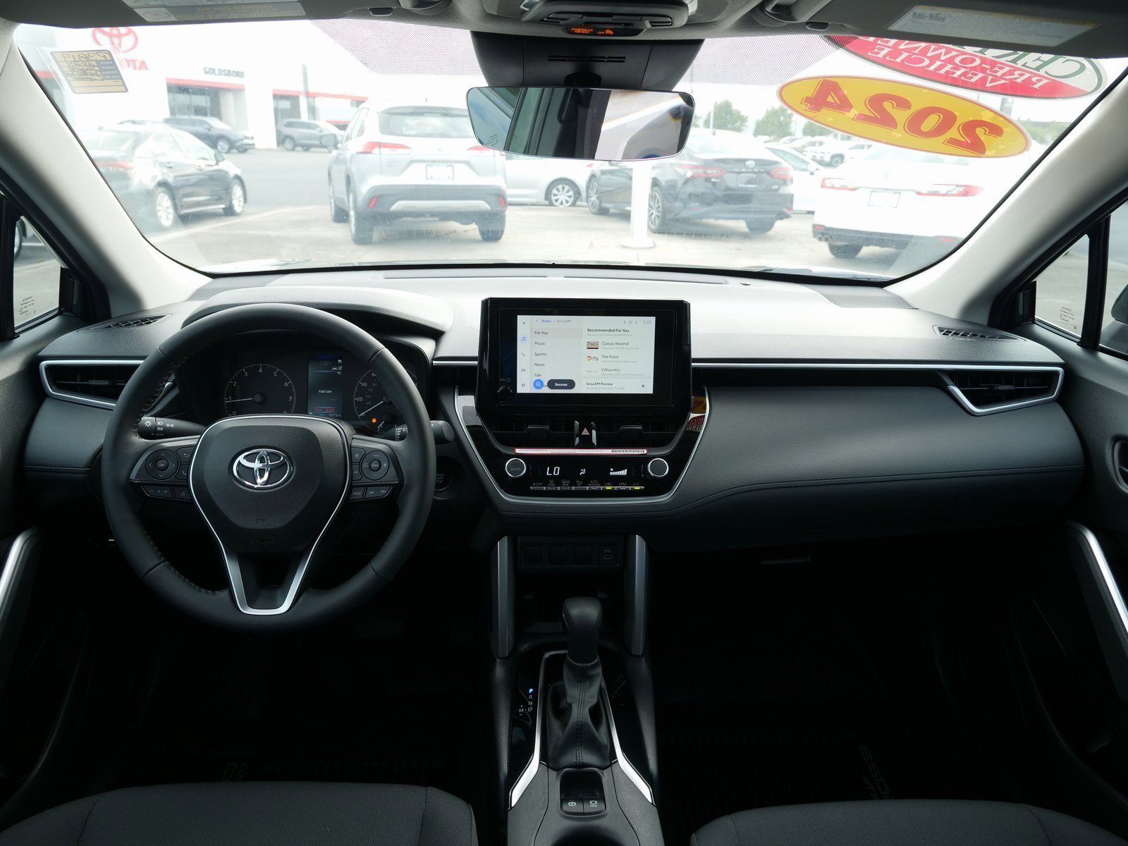 Used 2024 Toyota Corolla Cross LE image 16