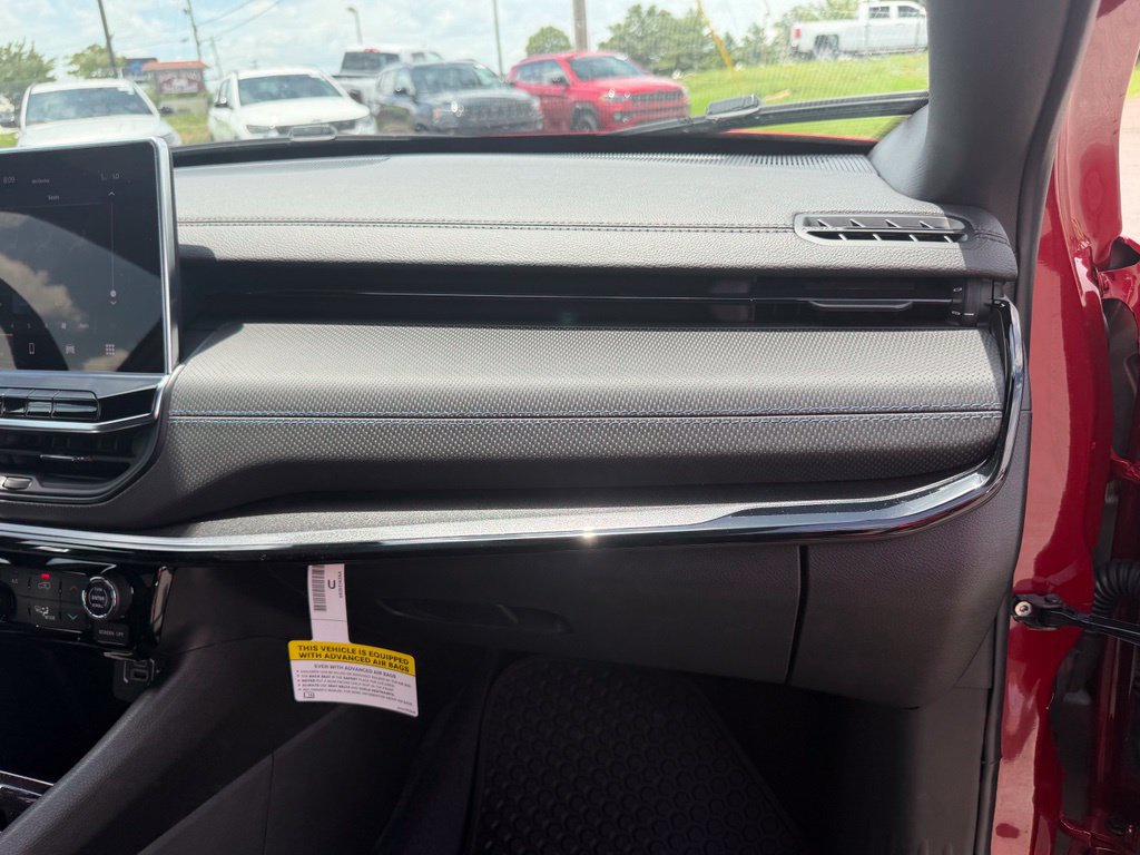 New 2026 Jeep Compass Latitude AWD/4WD image 33