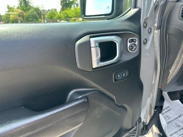 Used 2021 Jeep Gladiator Rubicon AWD/4WD image 12