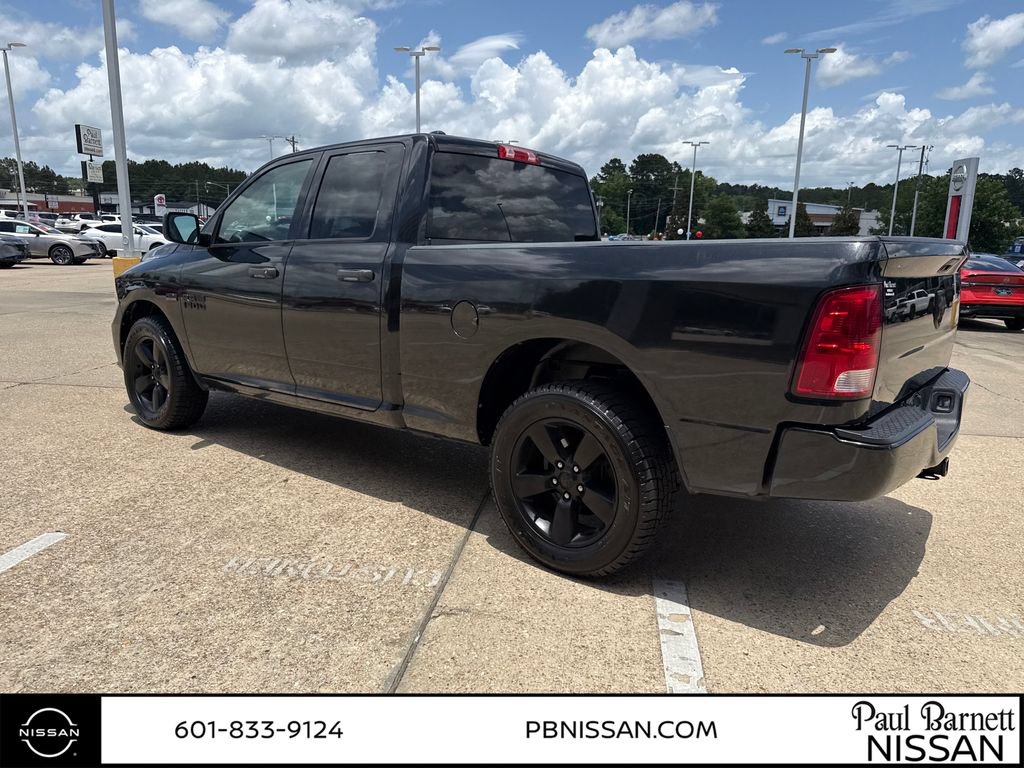 Used 2018 RAM 1500 Express w/ Black Ram 1500 Express Group AWD/4WD image 6