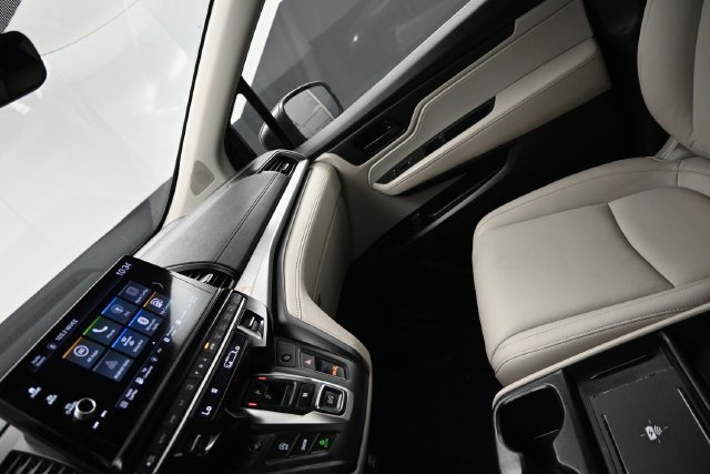 Used 2025 Honda Odyssey EX-L image 15