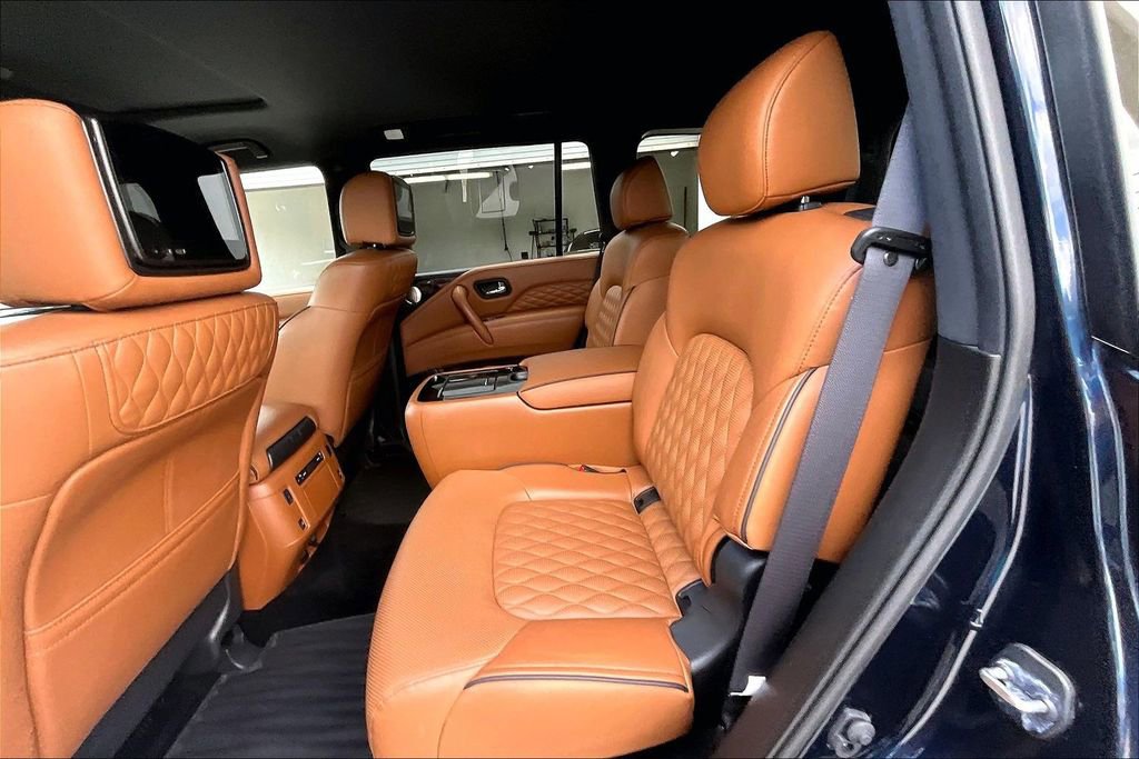 Used 2024 INFINITI QX80 Sensory image 17