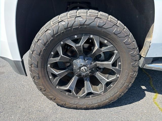 Used 2018 GMC Yukon XL SLT w/ Premium Edition RWD image 8