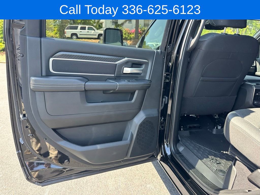 New 2025 RAM 2500 Big Horn AWD/4WD image 20