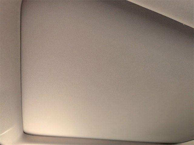 New 2025 Mitsubishi Outlander SE image 18