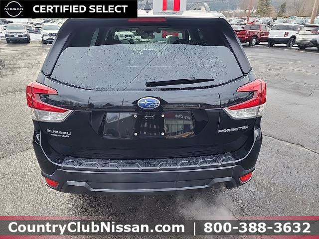 Used 2020 Subaru Forester Premium image 7