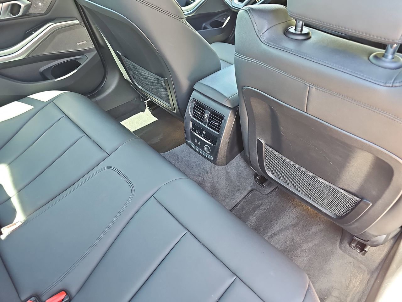 Used 2019 BMW 330i xDrive Sedan w/ Premium Package AWD/4WD image 11
