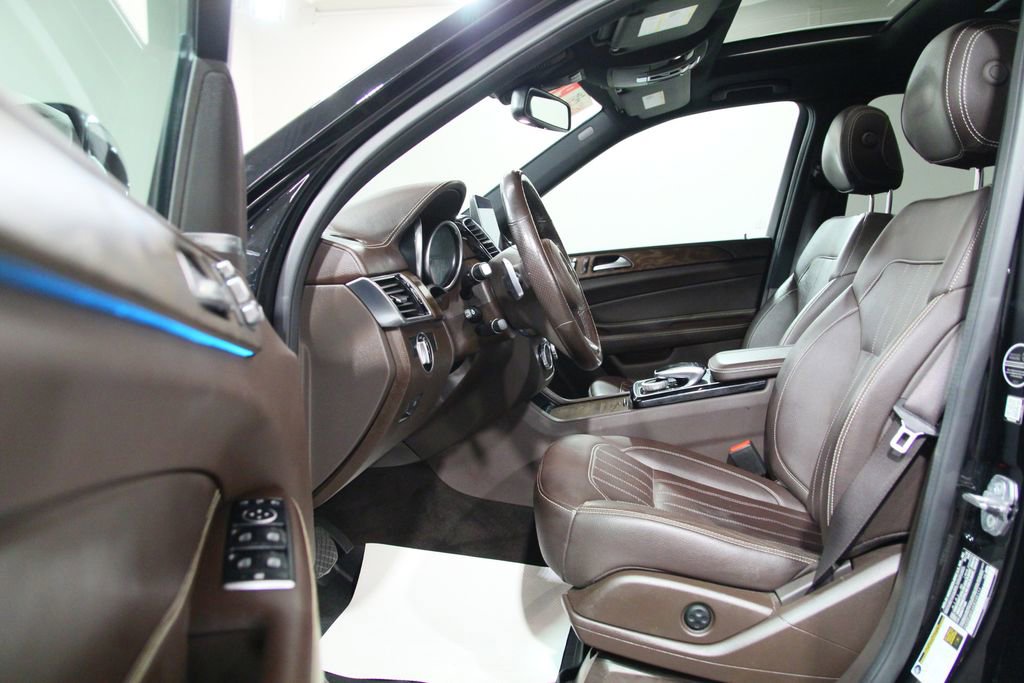 Certified 2019 Mercedes-Benz GLS 450 4MATIC image 4