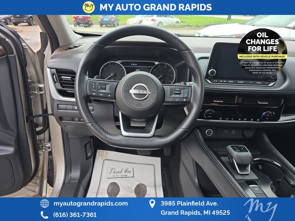 Used 2023 Nissan Rogue SL AWD/4WD image 13