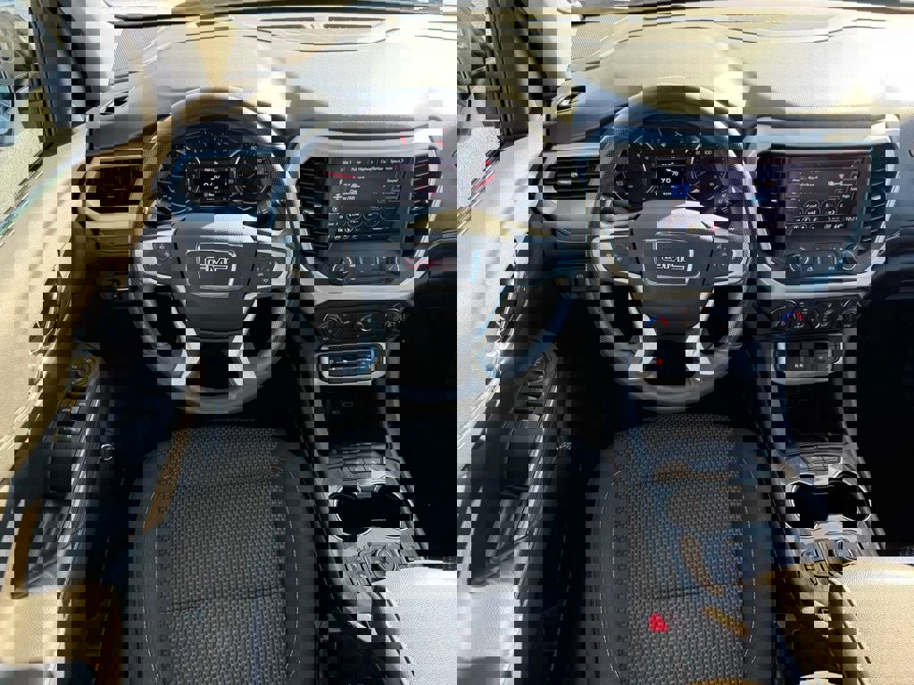 Used 2023 GMC Acadia SLE w/ Driver Convenience Package image 13