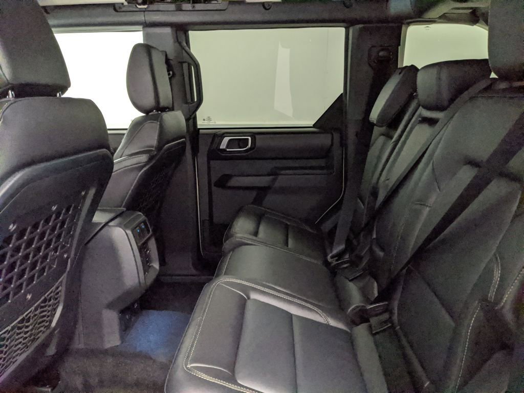New 2025 Ford Bronco Badlands image 24