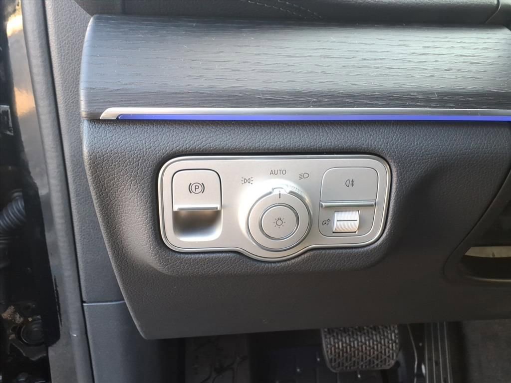 New 2026 Mercedes-Benz GLS 450 4MATIC image 17