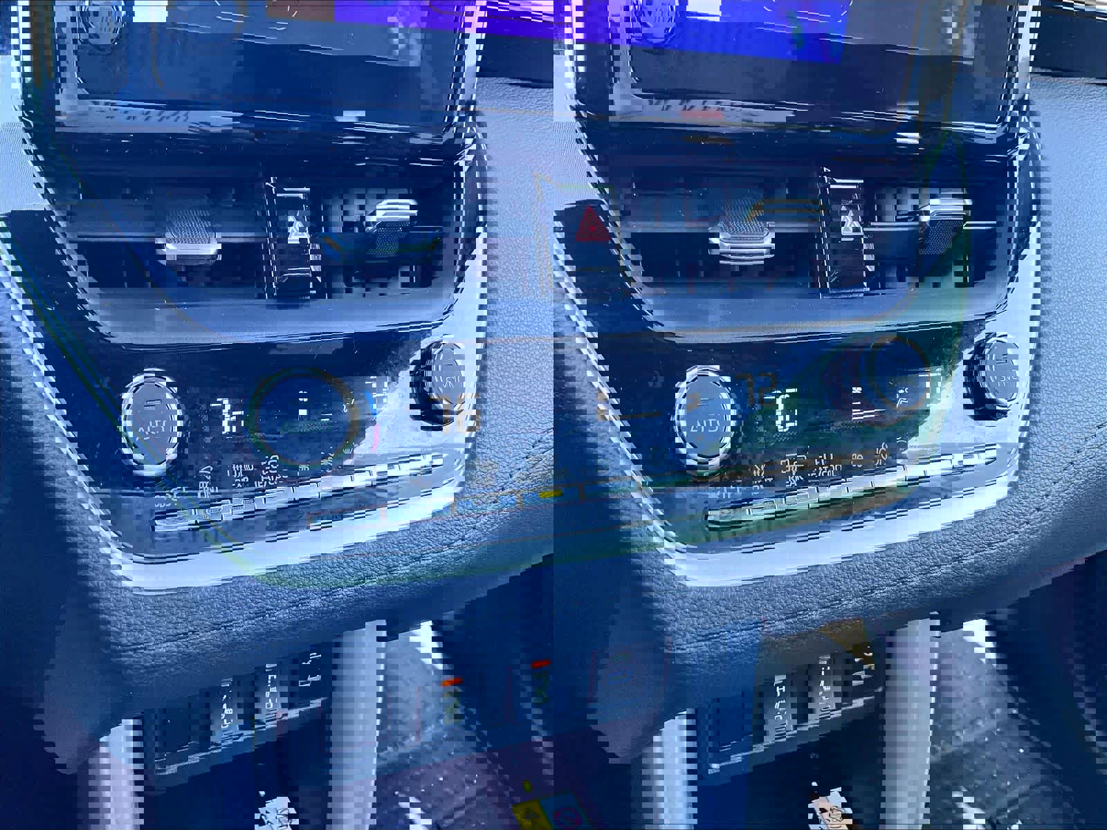 Used 2023 Toyota Corolla Cross XSE w/ Convenience Package image 26