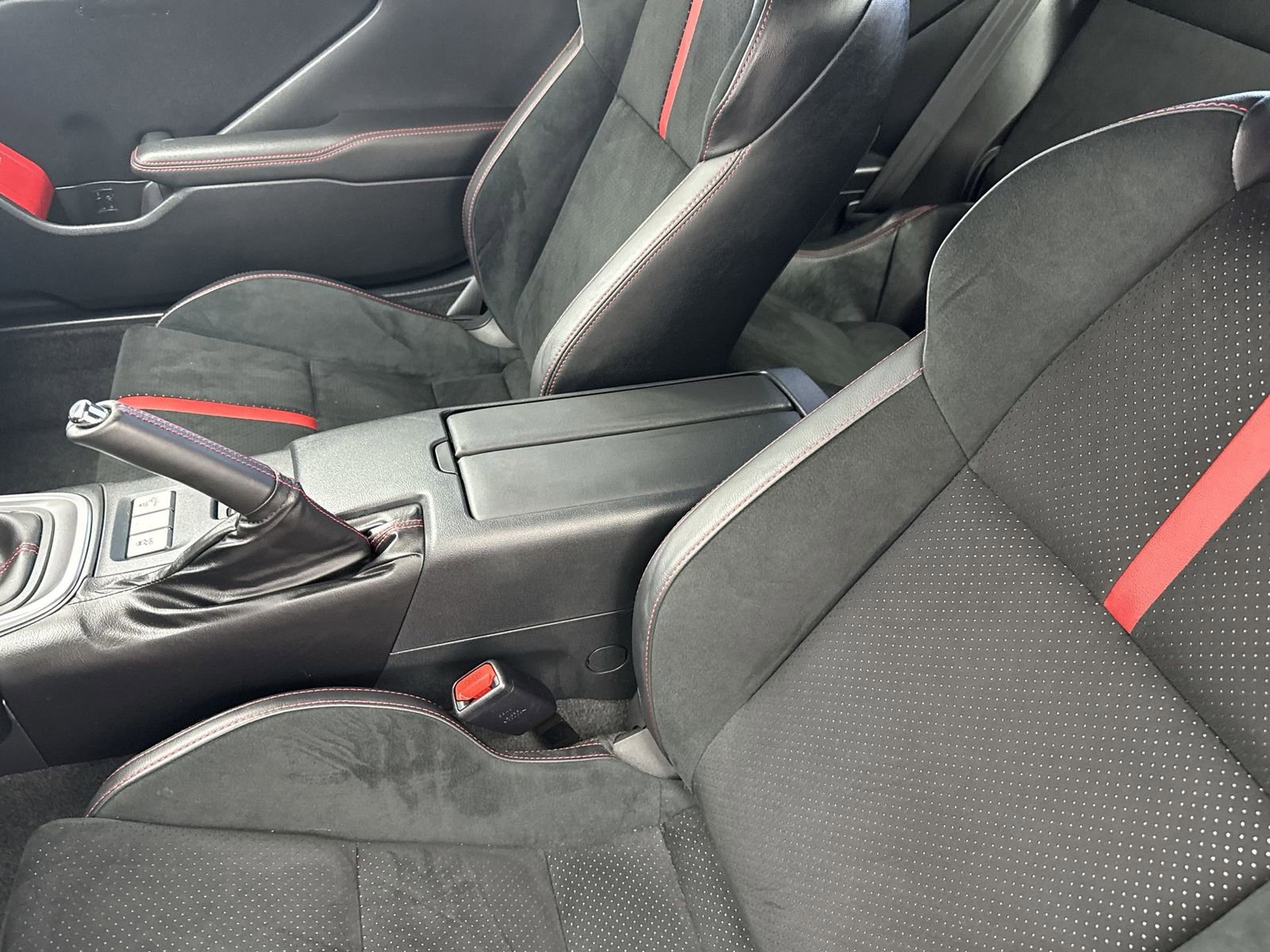 Used 2024 Subaru BRZ Limited w/ Popular Package 2 image 31