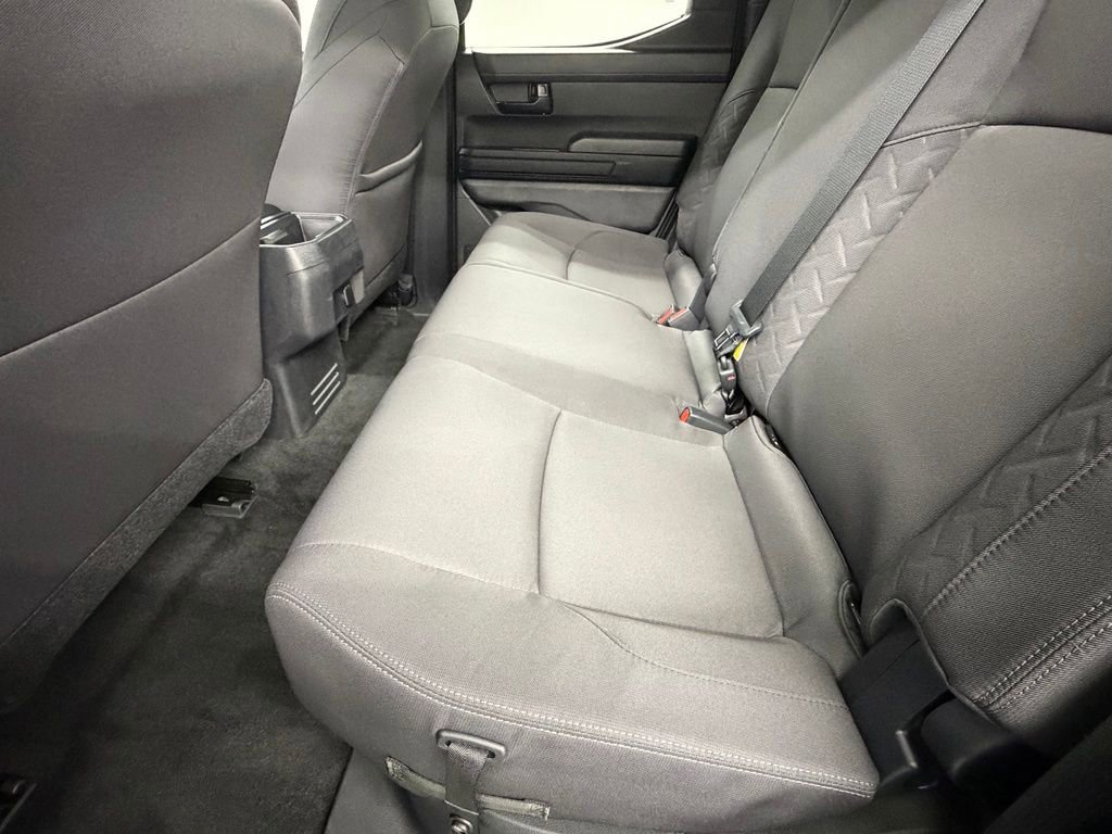 Used 2025 Toyota Tacoma SR5 AWD/4WD image 38