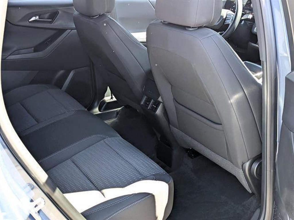 Used 2026 Chevrolet Equinox LT w/ Safety and Technology Package AWD/4WD image 54