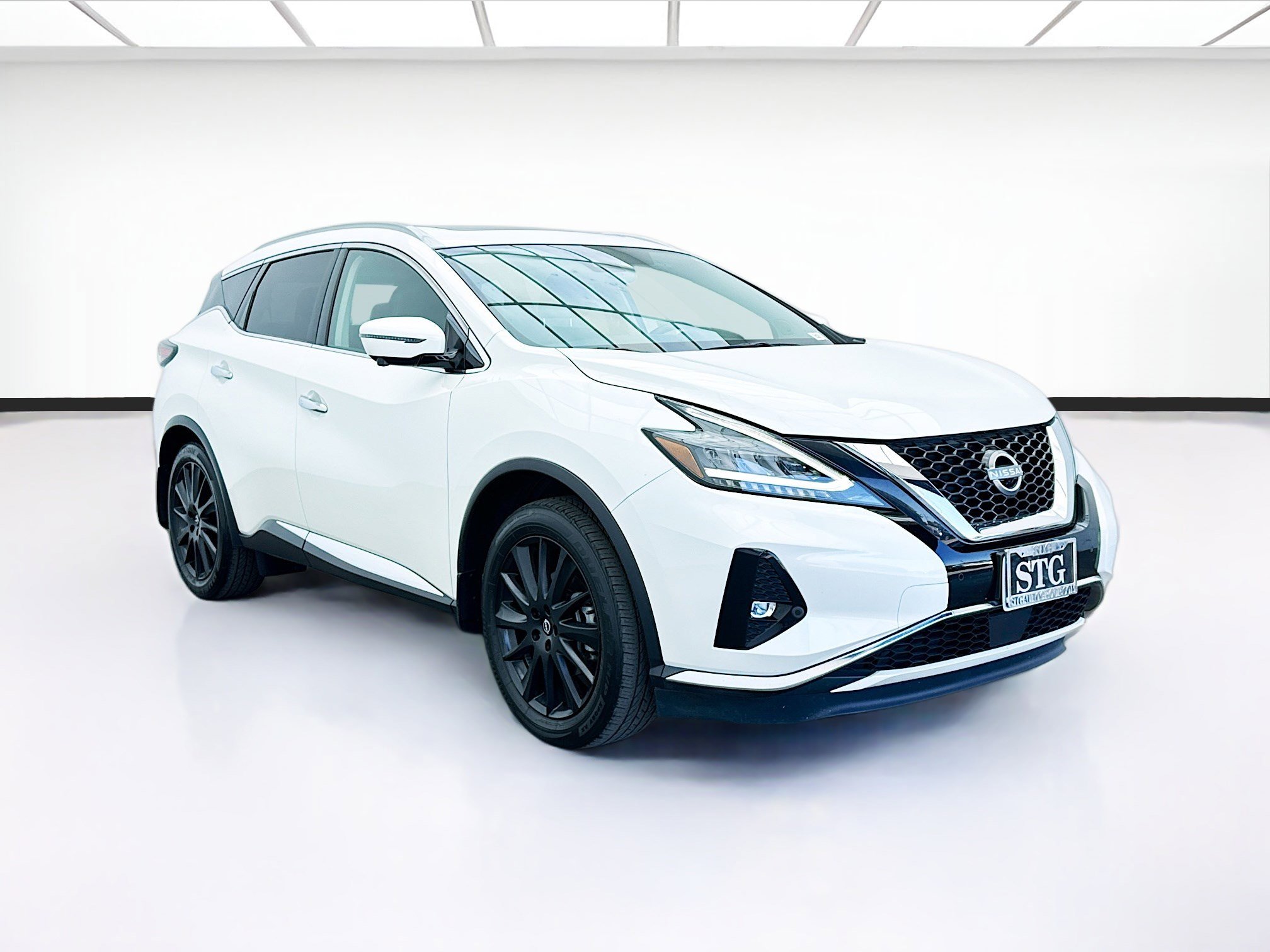 Used 2023 Nissan Murano Platinum w/ Cargo Package image 3
