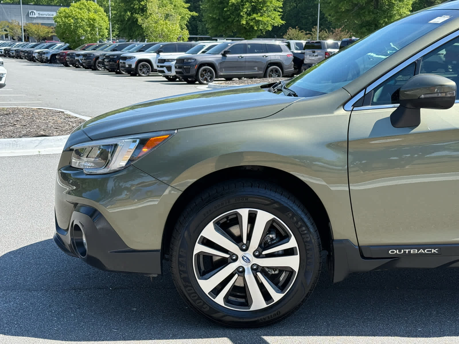 Used 2018 Subaru Outback 2.5i Limited w/ Popular Package #2 AWD/4WD image 11