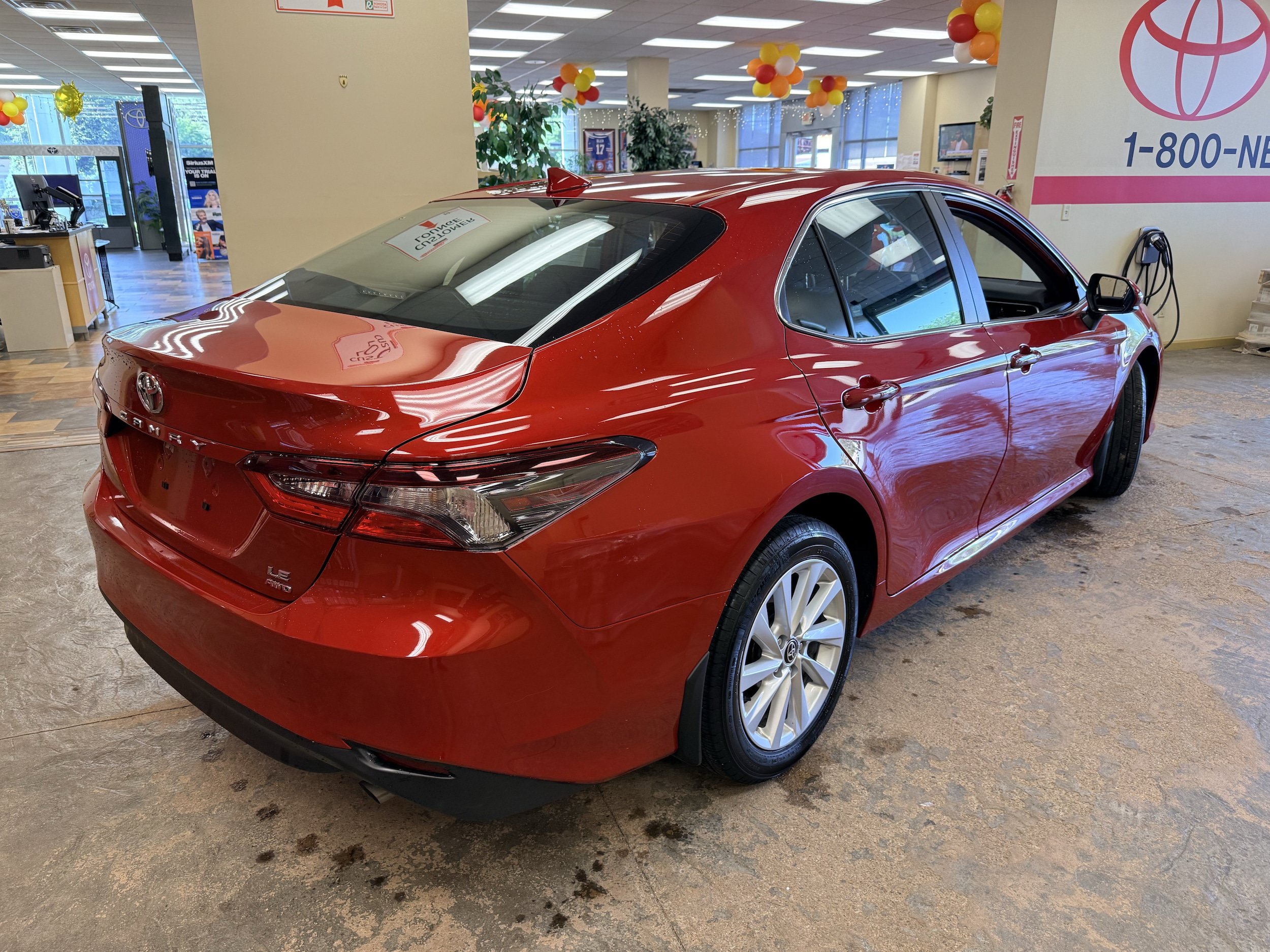 Used 2024 Toyota Camry LE AWD/4WD image 12