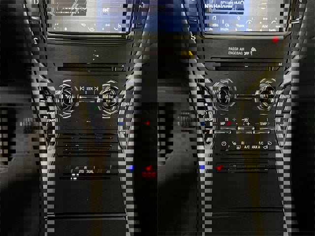 Used 2020 Lincoln Nautilus Reserve w/ Equipment Group 201A image 18