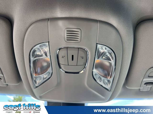 Certified 2022 Jeep Compass Limited AWD/4WD image 29
