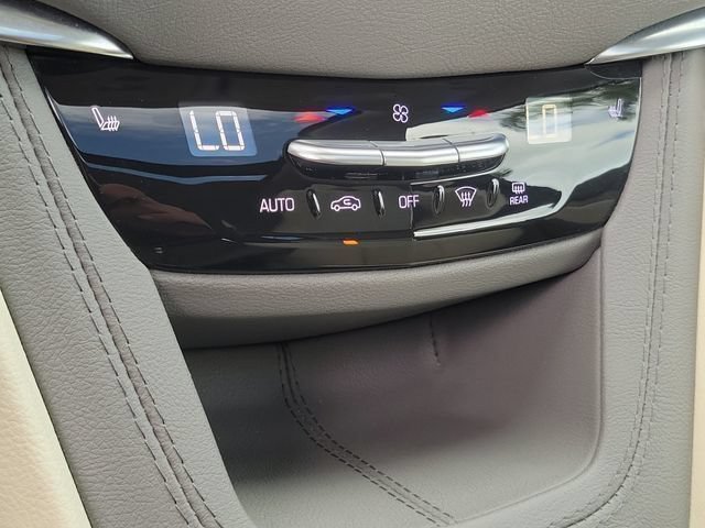 Certified 2024 Cadillac XT5 Premium Luxury FWD image 32