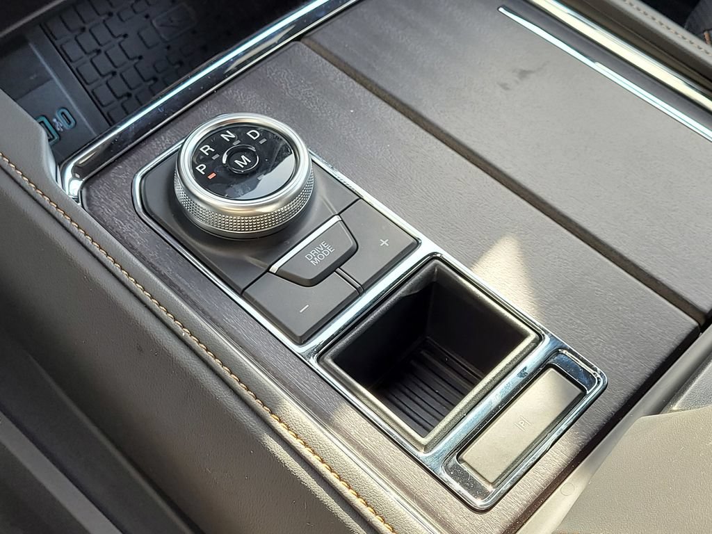 New 2024 Ford Expedition Max Platinum RWD image 25
