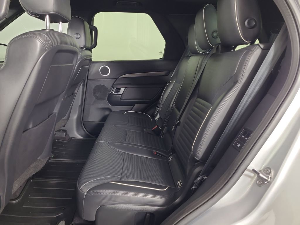 Used 2020 Land Rover Discovery HSE image 21