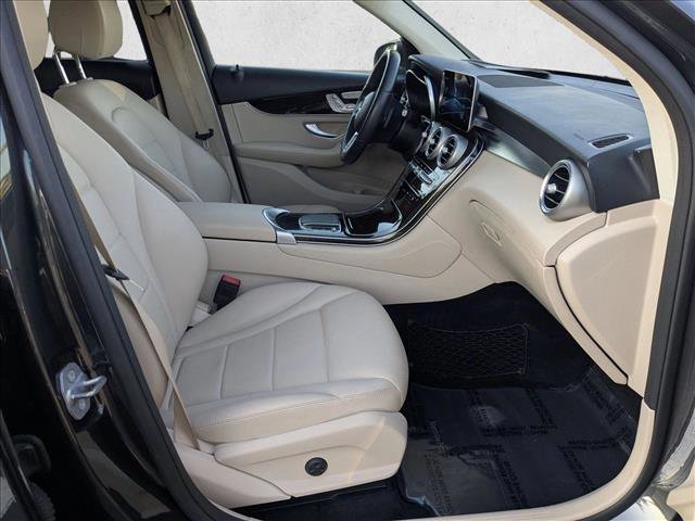 Used 2020 Mercedes-Benz GLC 300 image 19