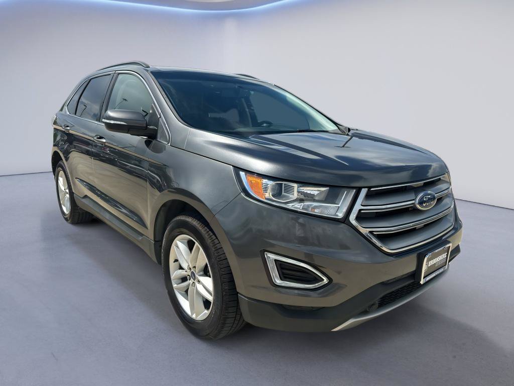 Used 2017 Ford Edge SEL w/ Equipment Group 201A AWD/4WD image 3