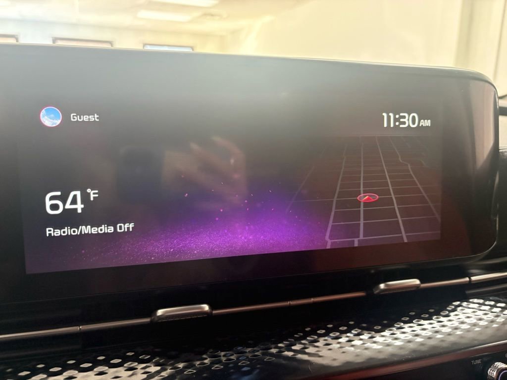 Used 2022 Kia Carnival SX Prestige image 35