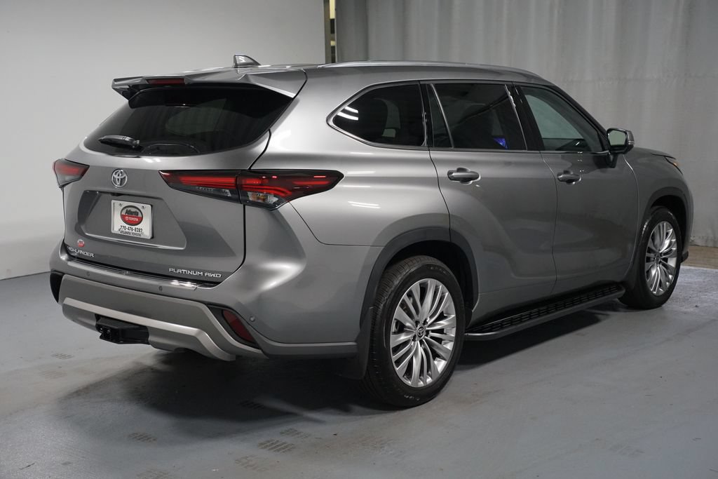 Certified 2026 Toyota Highlander Platinum AWD/4WD image 8