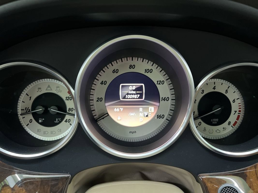 Used 2012 Mercedes-Benz CLS 550 w/ Premium I Pkg image 19