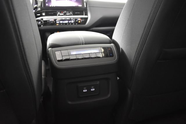 New 2026 Nissan Pathfinder SV AWD/4WD image 31