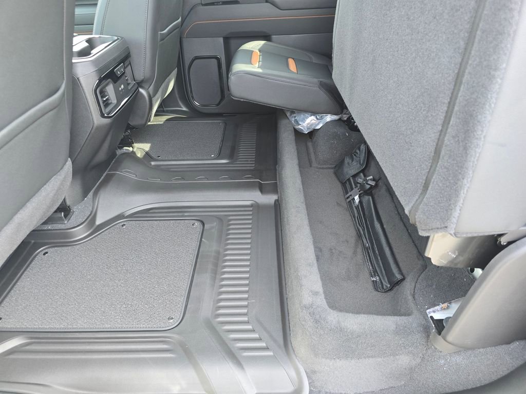 New 2026 GMC Sierra 2500 AT4 w/ AT4 Premium Plus Package image 15