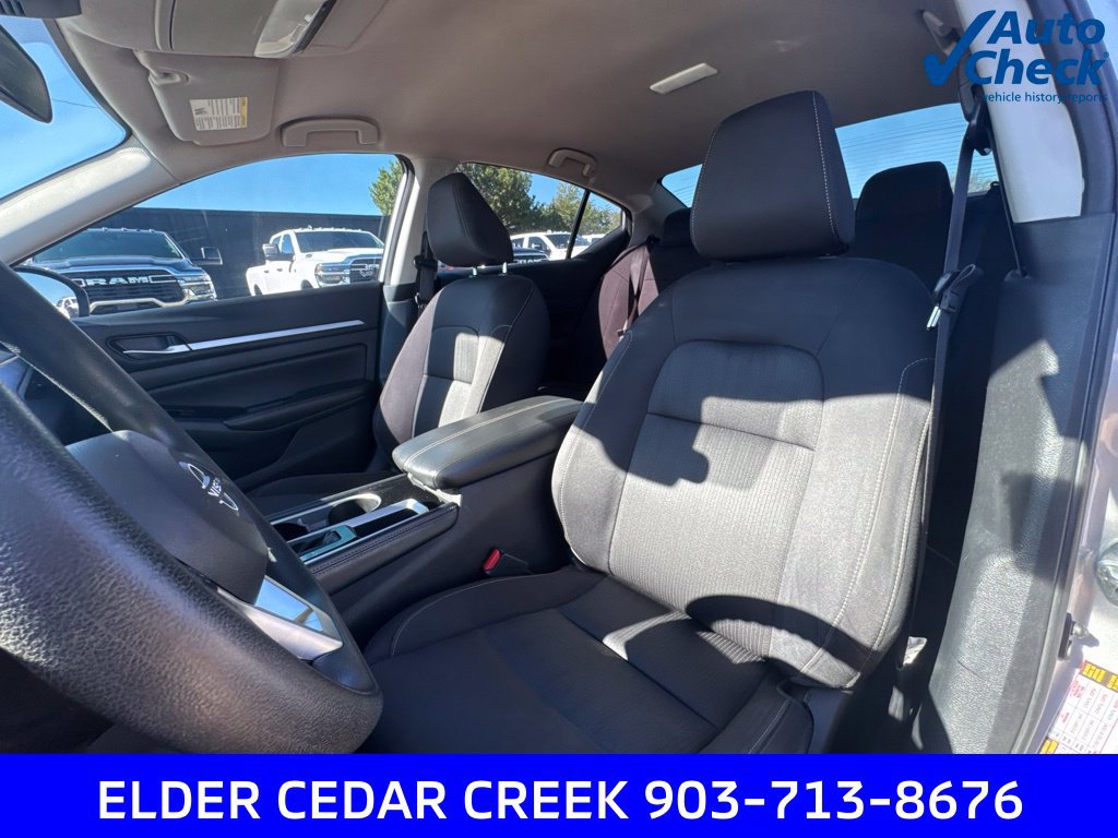 Used 2023 Nissan Altima 2.5 SV FWD image 14