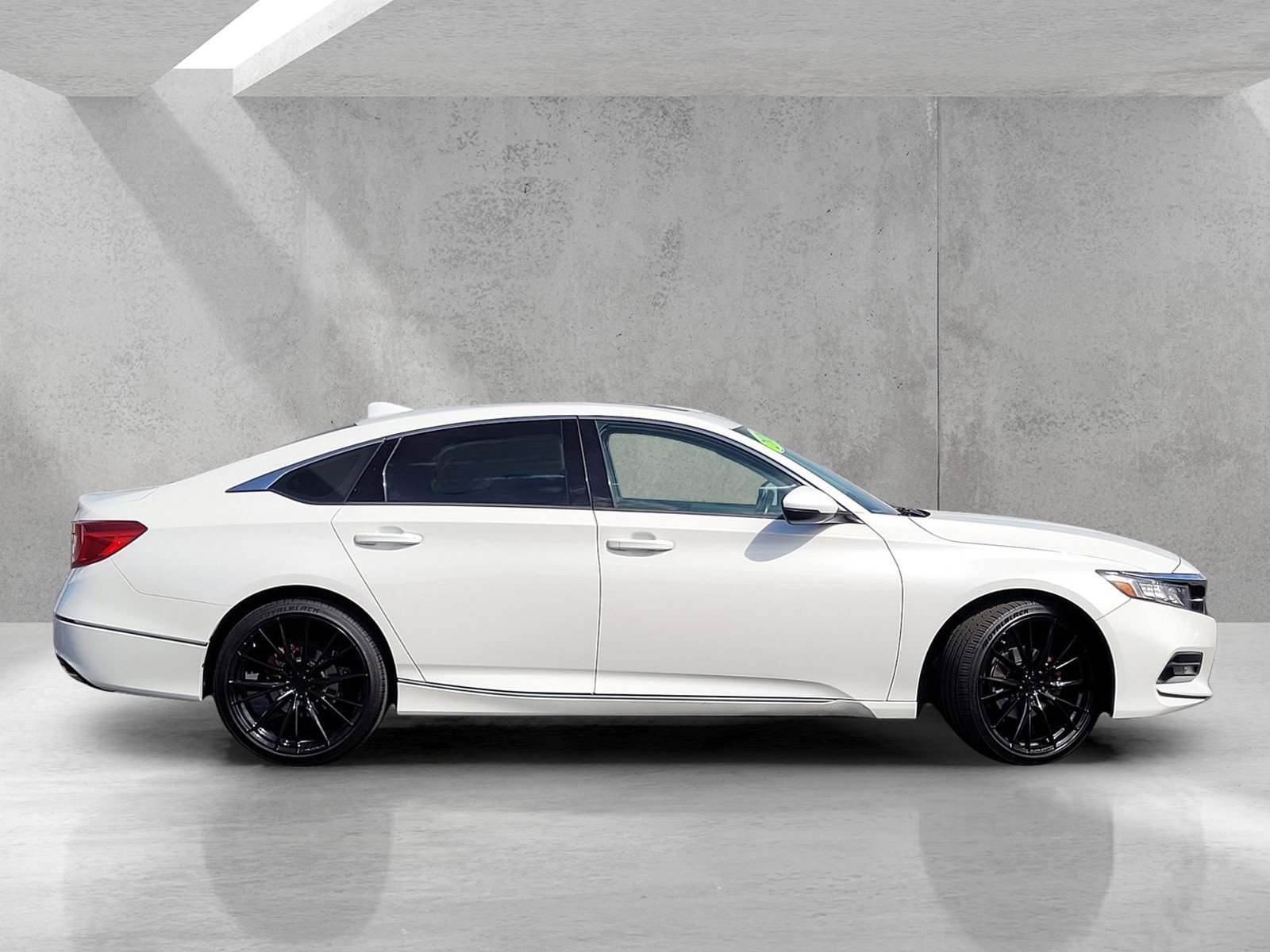 Used 2020 Honda Accord EX-L image 3
